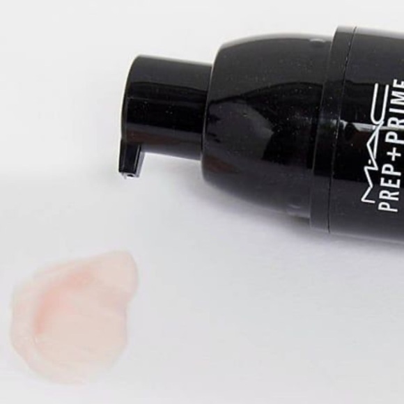 MAC Prep + Prime Natural Radiance Illuminating Primer - Picture 11 of 16